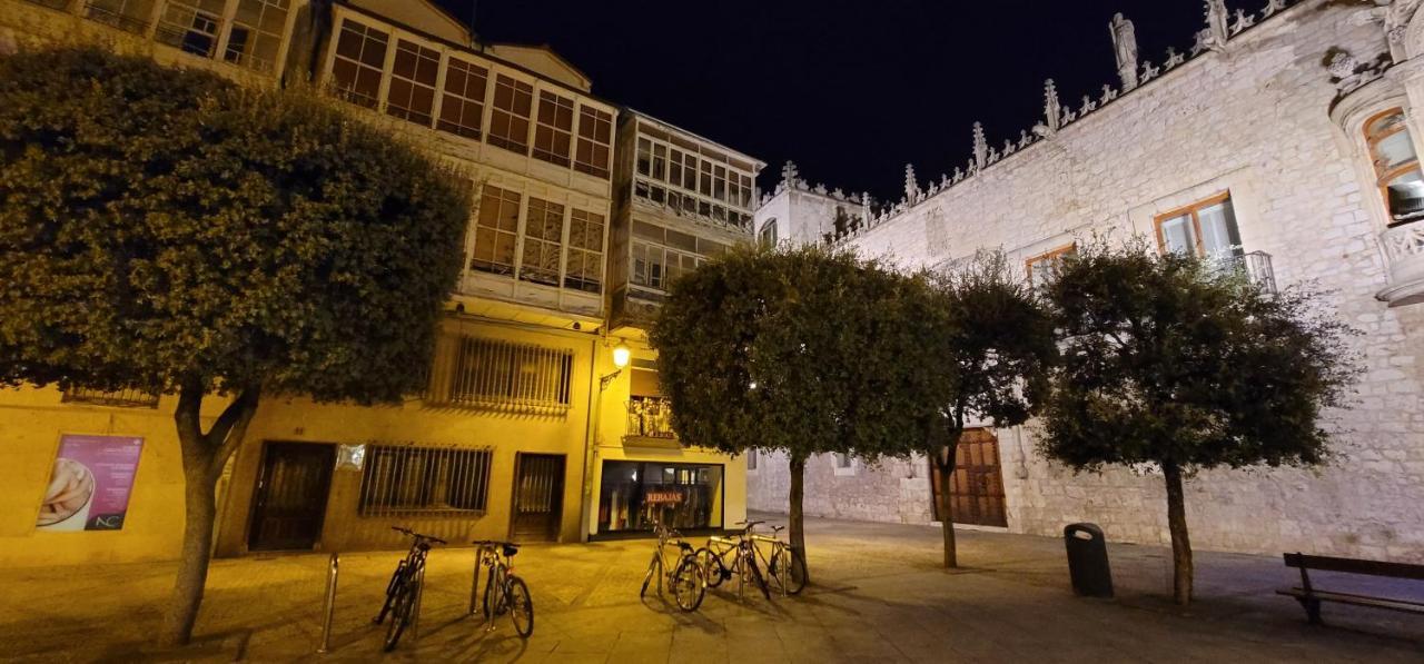 Mia Suites I Centro Historico - Parking & Wifi Free Burgo Kültér fotó